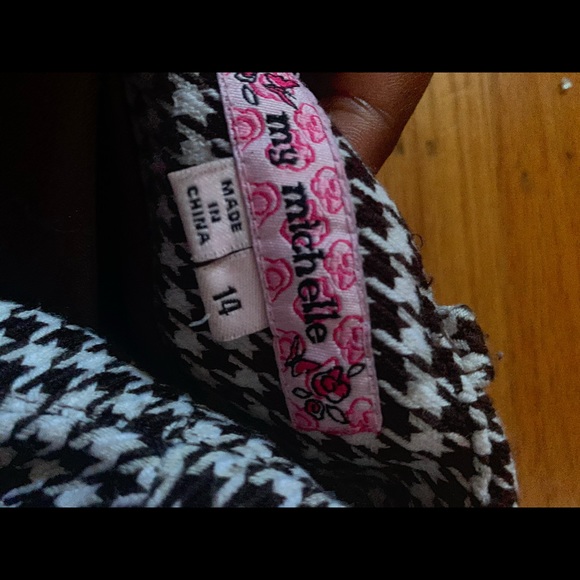 Mini Skirt - Picture 3 of 3